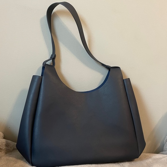 *SOLD* Neiman Marcus Tote Bag - Picture 2 of 5